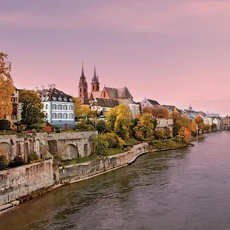 Special Picco Picasso Basel, Bahnhof Grossbasel 10-star Apartment *